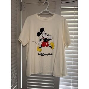 Disney Cream Colored‎ Tee Size XL, Very Good Condition!